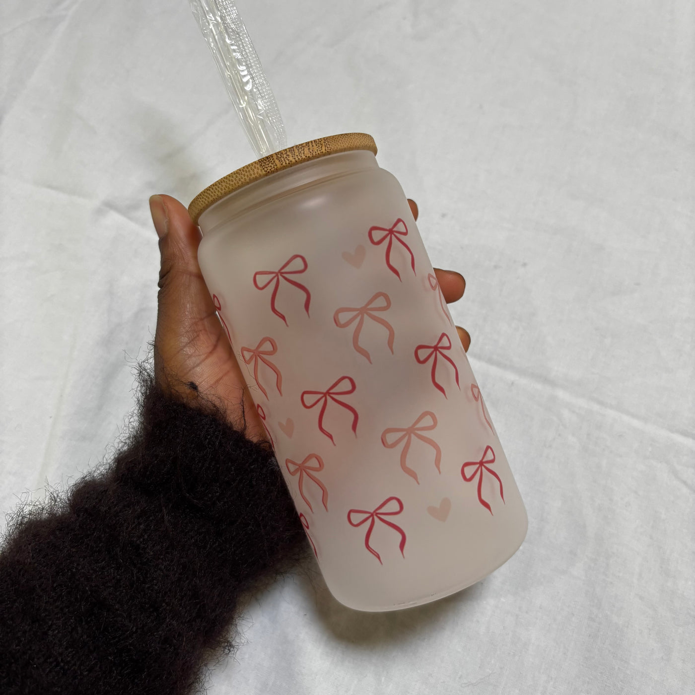 Personalisierte Libbey Tasse mit Bambusdeckel - Geschenk  für Kaffeliebhaber | Schleifen Design